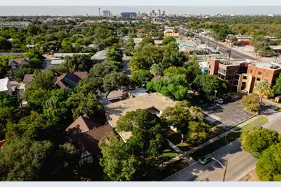 118 Funston Pl, San Antonio, TX 78209 - Photo 4