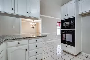 8966 Hialeah Cir S, North Richland Hills, TX 76182 - Photo 10