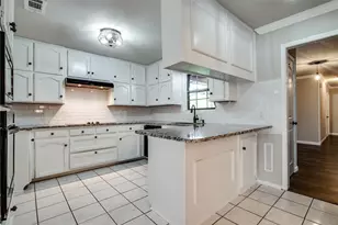 8966 Hialeah Cir S, North Richland Hills, TX 76182 - Photo 8