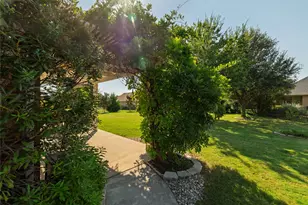 9004 Freeport Dr, Denton, TX 76207 - Photo 38