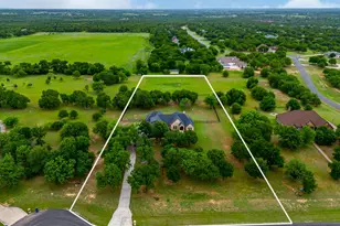 106 Treeline Ct, Lipan, TX 76462 - Photo 2