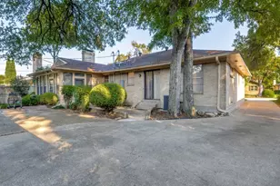 7415-7417 Walling Ln, Dallas, TX 75231 - Photo 22