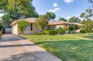 7415-7417 Walling Ln, Dallas, TX 75231 - Photo 1