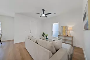 1130 E Hattie St, Fort Worth, TX 76104 - Photo 26