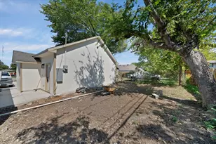 1130 E Hattie St, Fort Worth, TX 76104 - Photo 38