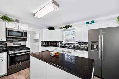 230 Center Street, Whitesboro, TX 76273 - Photo 12