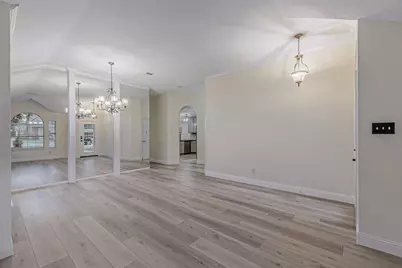 10601 Robincreek Lane, Frisco, TX 75035 - Photo 6