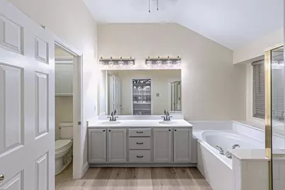 10601 Robincreek Lane, Frisco, TX 75035 - Photo 14