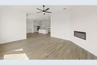 316 Bowrider Lane, Granbury, TX 76049 - Photo 10