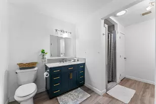 502 Royal Ave, Grand Prairie, TX 75051 - Photo 16