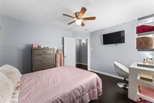 502 Royal Ave, Grand Prairie, TX 75051 - Photo 22