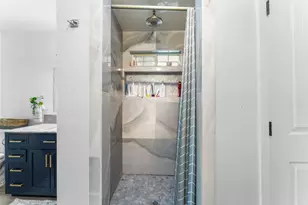 502 Royal Ave, Grand Prairie, TX 75051 - Photo 18