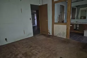 2201 Cadiz Cir, Granbury, TX 76048 - Photo 12