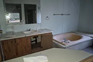 2201 Cadiz Cir, Granbury, TX 76048 - Photo 6