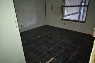 2201 Cadiz Cir, Granbury, TX 76048 - Photo 14