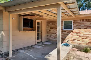 205 NW Jill Ann Dr, Burleson, TX 76028 - Photo 24