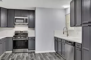 205 NW Jill Ann Dr, Burleson, TX 76028 - Photo 8