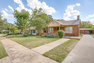 2209 W Rosedale St S, Fort Worth, TX 76110 - Photo 2