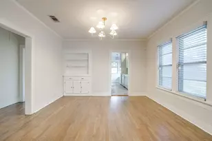 2209 W Rosedale St S, Fort Worth, TX 76110 - Photo 10