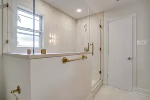 2209 W Rosedale St S, Fort Worth, TX 76110 - Photo 30