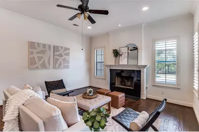 1120 Hemingway Lane, Irving, TX 75063 - Photo 2