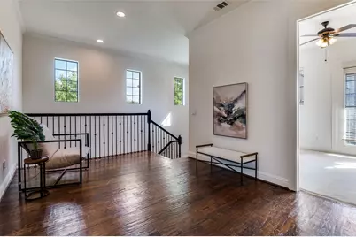 1120 Hemingway Lane, Irving, TX 75063 - Photo 12