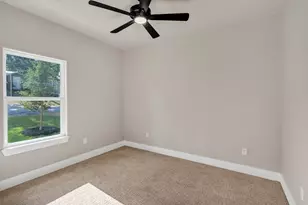 805 Branding Iron Trail, Granbury, TX 76049 - Photo 16