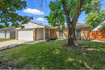 1310 California Trail, Grand Prairie, TX 75052 - Photo 1