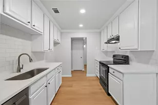 1310 California Trail, Grand Prairie, TX 75052 - Photo 8