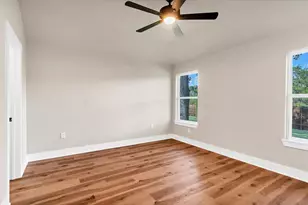 811 Branding Iron Trail, Granbury, TX 76049 - Photo 22