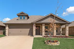 813 Horton St, Fate, TX 75189 - Photo 2