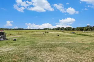 555 Advance Rd, Weatherford, TX 76088 - Photo 30