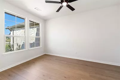 30 Roosevelt Lane, Valley View, TX 76272 - Photo 12