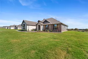 30 Roosevelt Ln, Valley View, TX 76272 - Photo 4