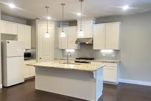 3640 Harebell Dr, Carrollton, TX 75007 - Photo 6