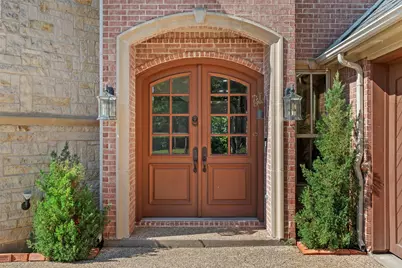 1925 Manor Way Drive, Mansfield, TX 76063 - Photo 4