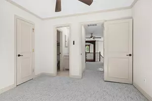 1925 Manor Way Dr, Mansfield, TX 76063 - Photo 32