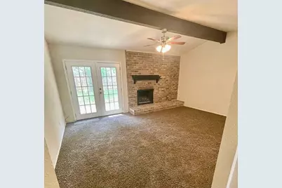 2506 Oak Leaf Drive, Arlington, TX 76006 - Photo 6