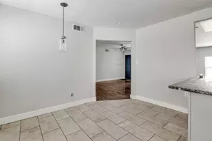 614 Blueberry Ln, Grand Prairie, TX 75052 - Photo 20