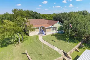 7319 Feather Bay Blvd, Brownwood, TX 76801 - Photo 36