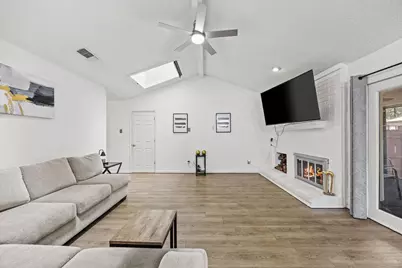 1422 Westwood Drive, Lewisville, TX 75067 - Photo 2