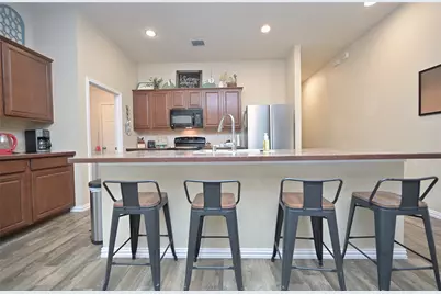 741 W Bend Boulevard, Burleson, TX 76028 - Photo 8