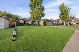 908 Ryanfield Ct, Burleson, TX 76028 - Photo 2