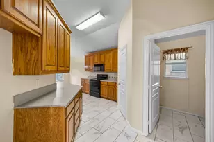 908 Ryanfield Ct, Burleson, TX 76028 - Photo 12
