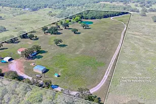 901 Pigg Rd, Bowie, TX 76230 - Photo 32