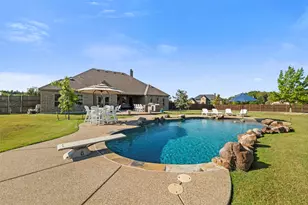 245 McKinley Cir, Waxahachie, TX 75167 - Photo 36