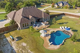 245 McKinley Cir, Waxahachie, TX 75167 - Photo 38