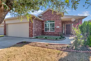 1964 Kachina Lodge Rd, Fort Worth, TX 76131 - Photo 4