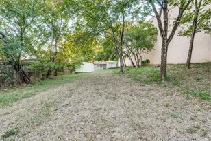 408 W Montana Ave, Dallas, TX 75224 - Photo 12