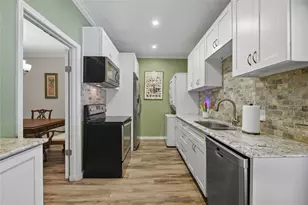 4420 Harlanwood Dr, Fort Worth, TX 76109 - Photo 14